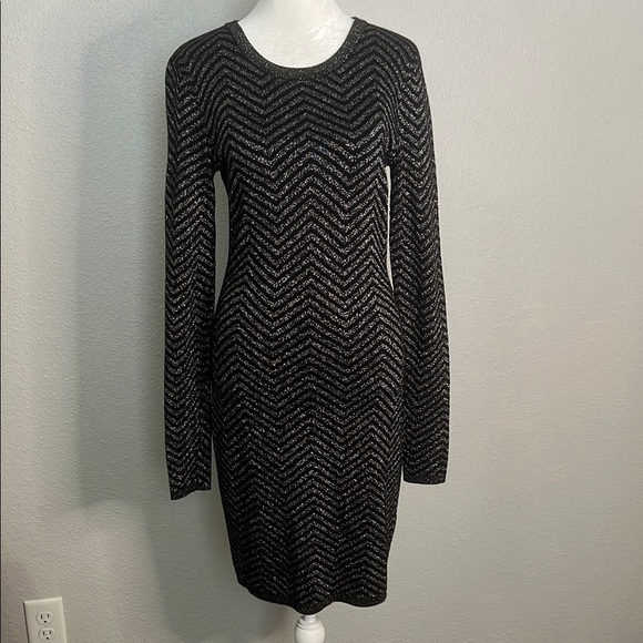 Express Metallic Herringbone Sweater Dress Size Medium - Picture 1 of 7